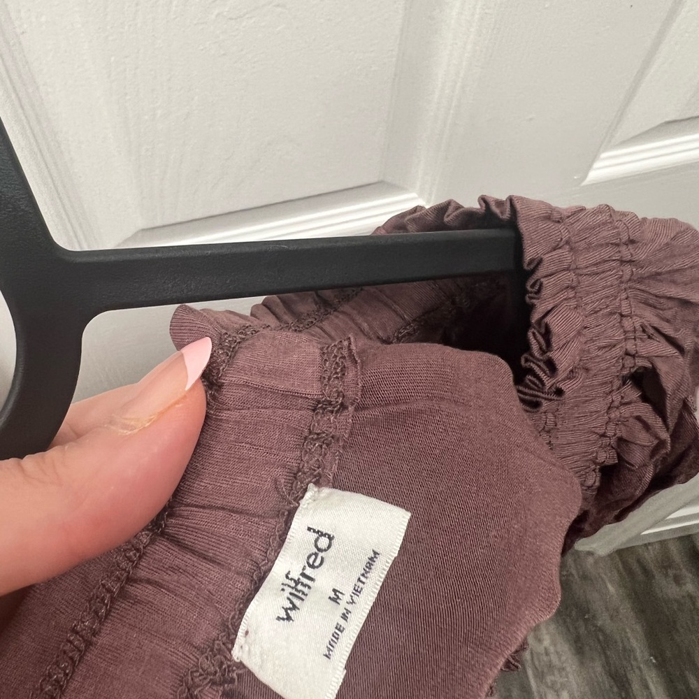 Aritzia off the shoulder Wilfred top